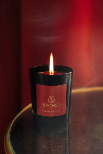Kép a Sacher illatgyertya "Az illat varázsa".